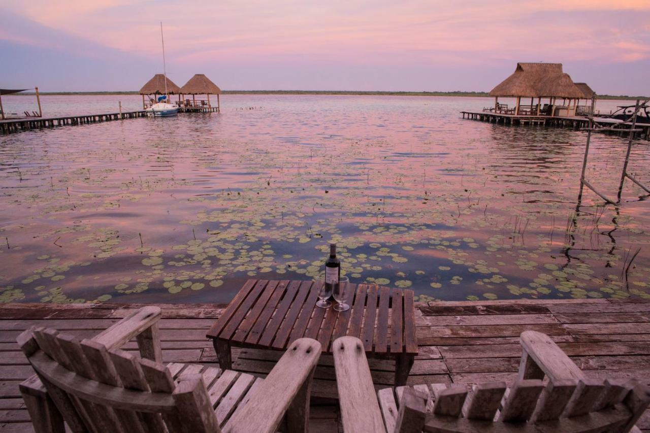 Lagoon Front Hut: Daily Cleaning, Bikes & Kayaks! Bacalar Esterno foto